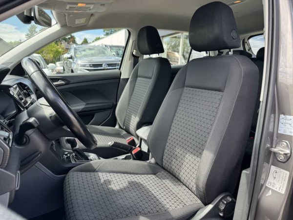 Volkswagen T-Cross 1.0 TSI Life DSG / AUTO / Navi / Carplay / Camera