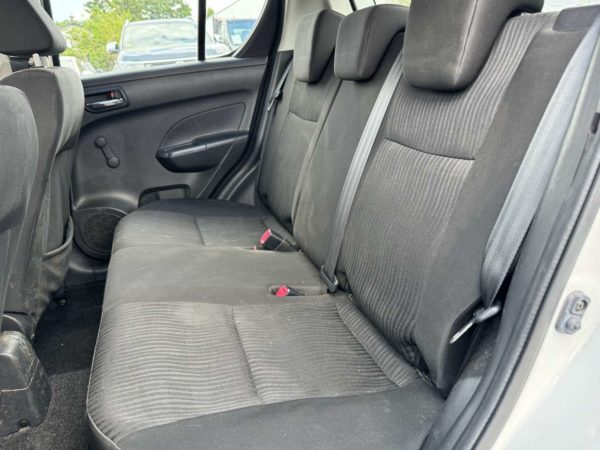 Suzuki Swift 1.2i GL Airco / USB / MARCHAND OU EXPORT