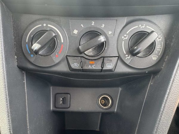 Suzuki Swift 1.2i GL Airco / USB / MARCHAND OU EXPORT