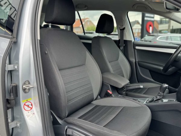 Skoda Octavia SW 1.0 TSI Ambition DSG / GPS / CARPLAY / ATTELAGE
