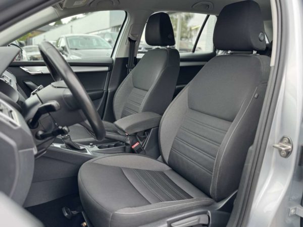 Skoda Octavia SW 1.0 TSI Ambition DSG / GPS / CARPLAY / ATTELAGE