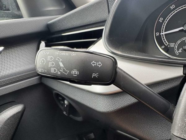 Skoda Scala 1.5 TSI Ambition DSG / CARPLAY / CAMERA / AUTO
