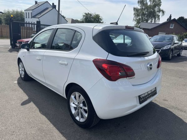 Opel Corsa 1.2i Edition / NAVI / CARPLAY / CLIM / CARNET