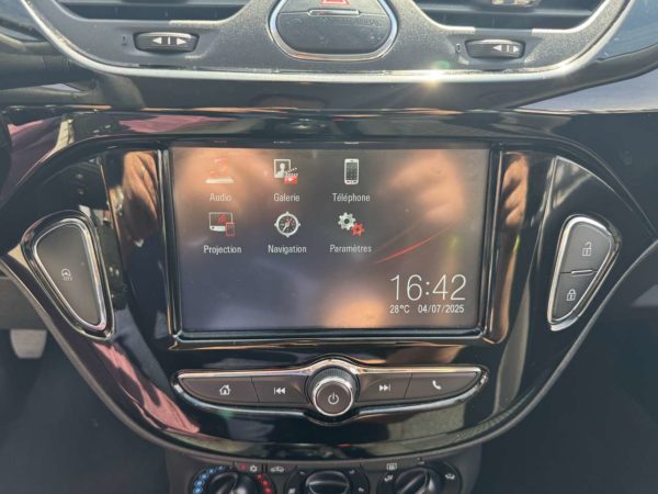 Opel Corsa 1.2i Edition / NAVI / CARPLAY / CLIM / CARNET