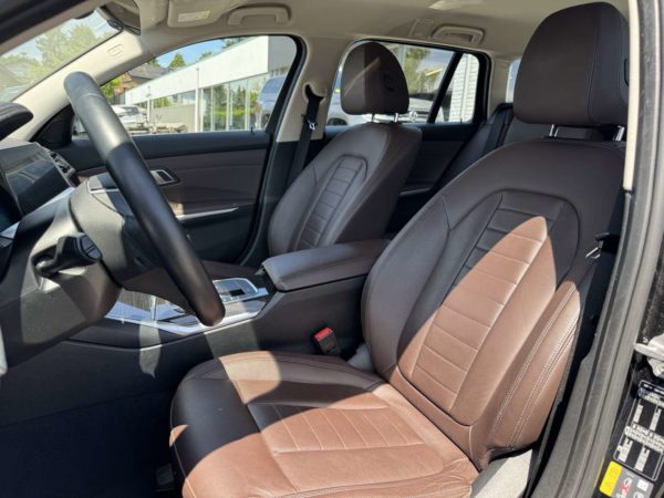BMW 330 Touring 330eXA PHEV Luxury Line
