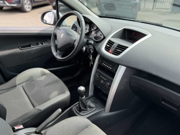 Peugeot 207 SW 1.6 HDi Active / MARCHAND OU EXPORT