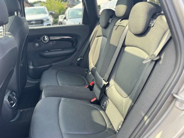 MINI Cooper Clubman 1.5A / TOIT PANO / LED / JA 18" / GPS / HARMAN