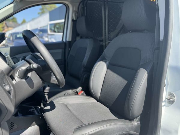 Renault Express VAN 1.5 dCi Confort / EURO 6D / CAPTEURS / CARPLAY