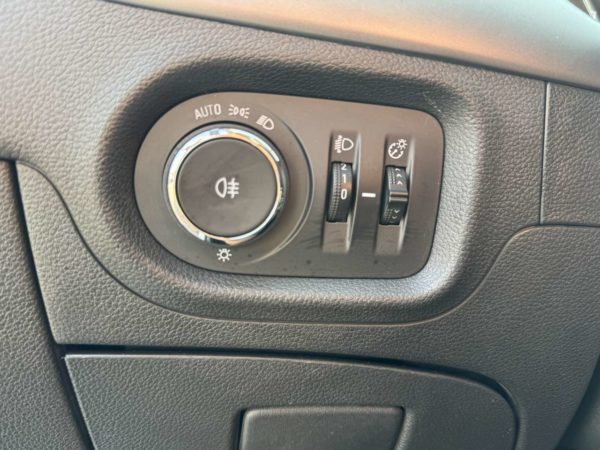 Opel Astra Sports Tourer 1.2 Turbo Edition / GPS / CARPLAY