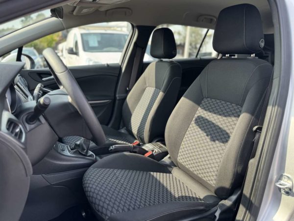 Opel Astra Sports Tourer 1.2 Turbo Edition / GPS / CARPLAY