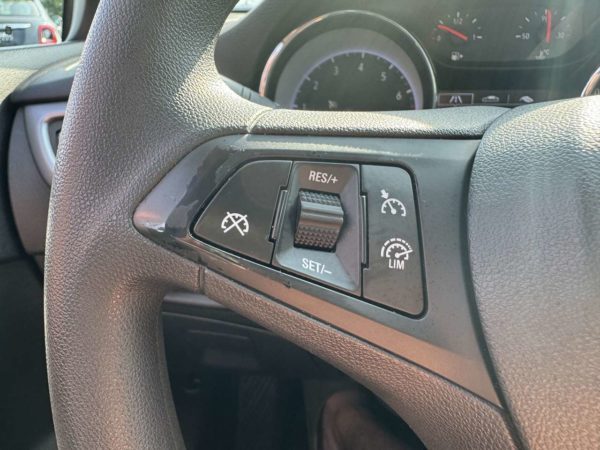 Opel Astra Sports Tourer 1.2 Turbo Edition / GPS / CARPLAY