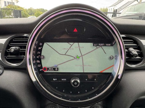 MINI One 1.5 AUTO 5P / FACELIFT / LED / GPS / CARPLAY /