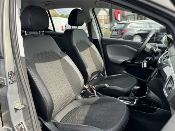 Opel Corsa 1.4i COSMO AUTO. / CAMERA / XENON / AIRCO / CRUISE